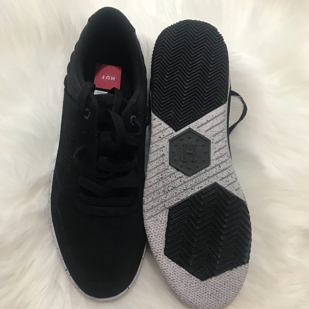 New Huf Shoes Black with White Speckles